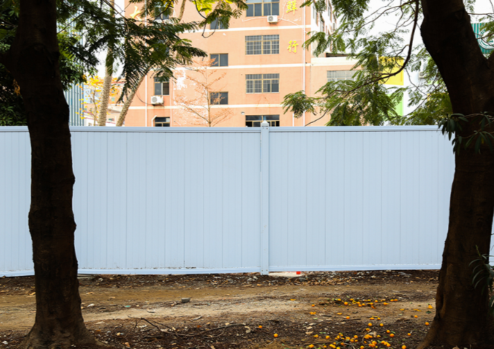 PVC建筑圍擋優缺點識別方法以及應用范圍【旭東圍擋】